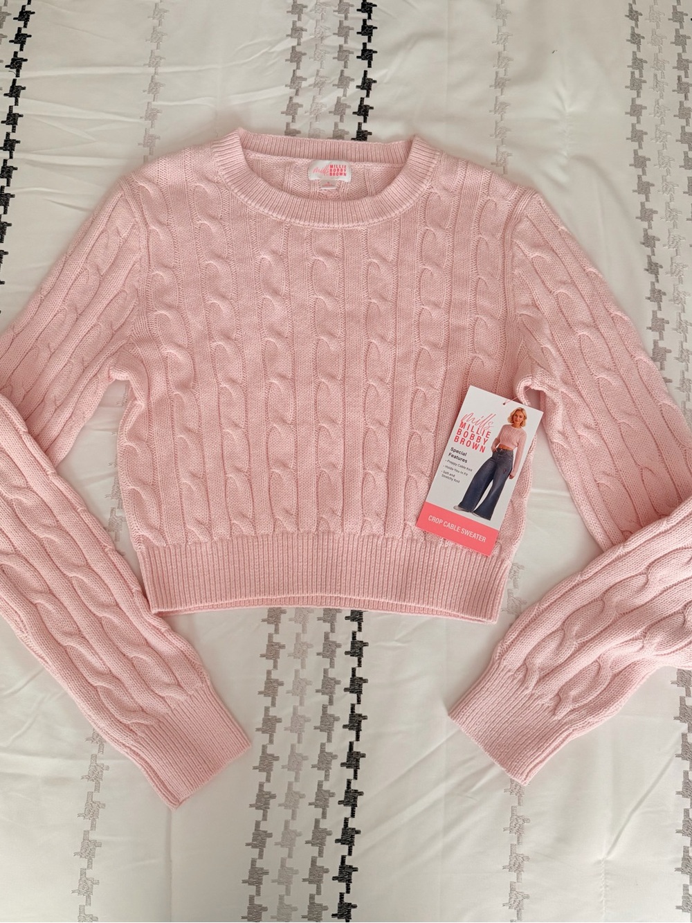 Mills by Millie Bobby Brown S Pink Crop Cable Knit Cotton Sweater NWT Preppy